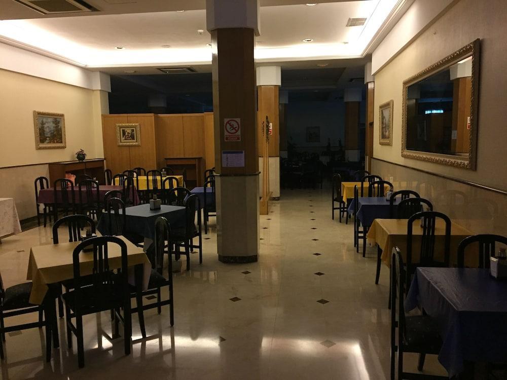 Hotel Ciudad De Fuenlabrada Eksteriør billede