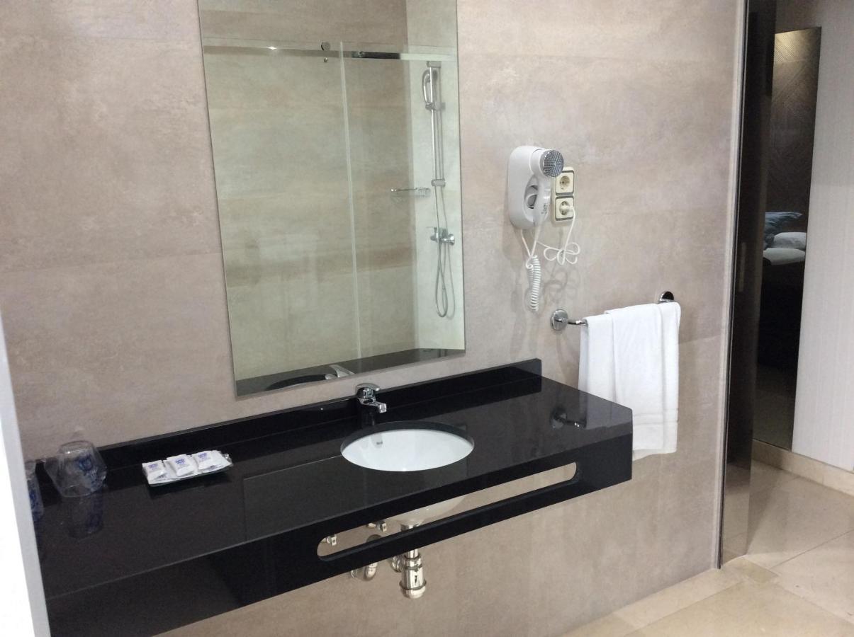 Hotel Ciudad De Fuenlabrada Eksteriør billede
