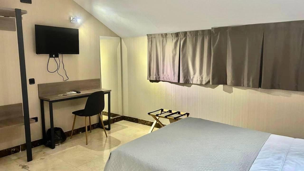 Hotel Ciudad De Fuenlabrada Eksteriør billede