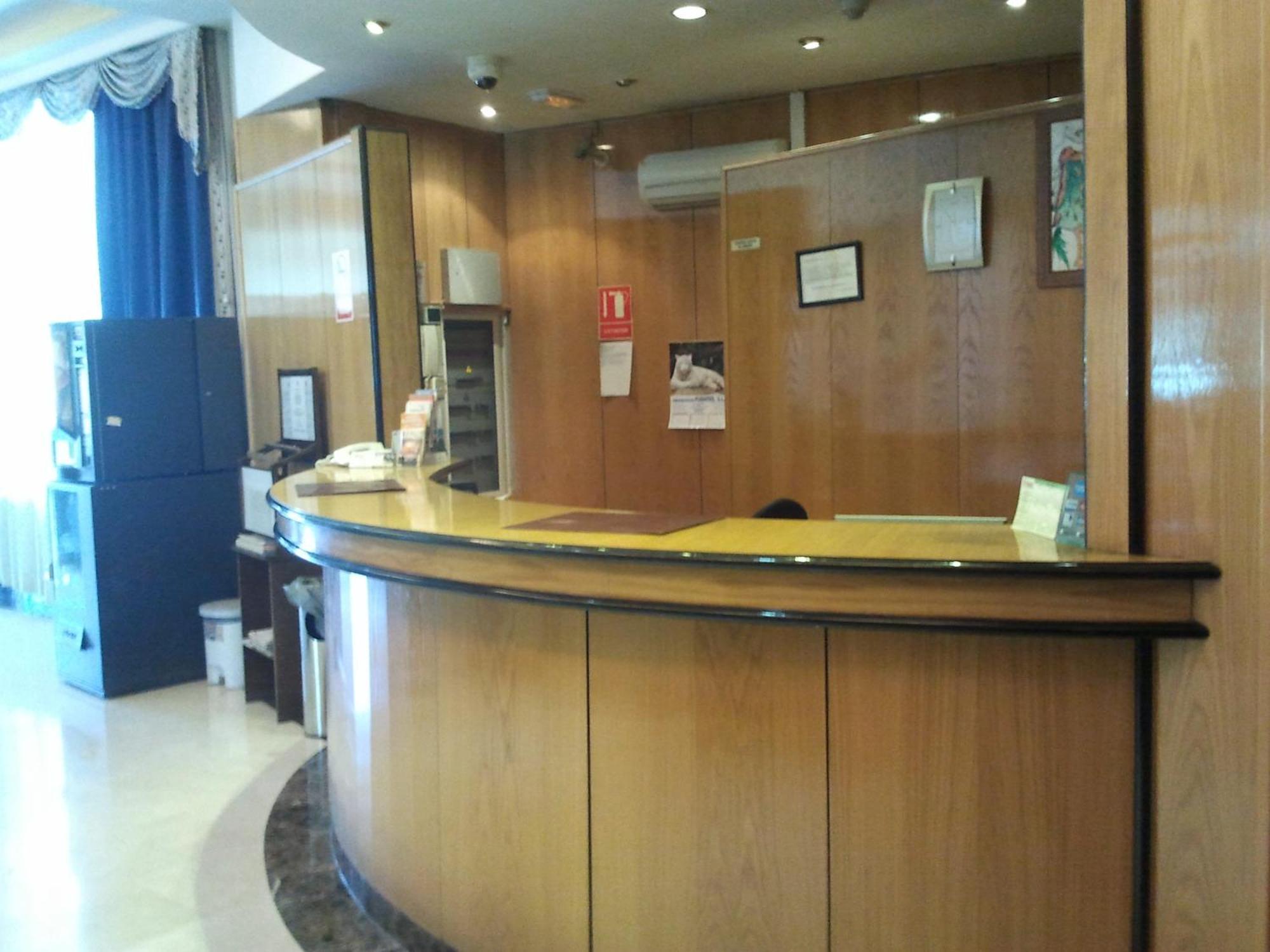 Hotel Ciudad De Fuenlabrada Eksteriør billede